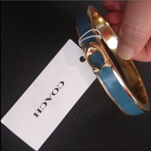 Coach Magnetic Snap Bracelet - Picture 1 of 5